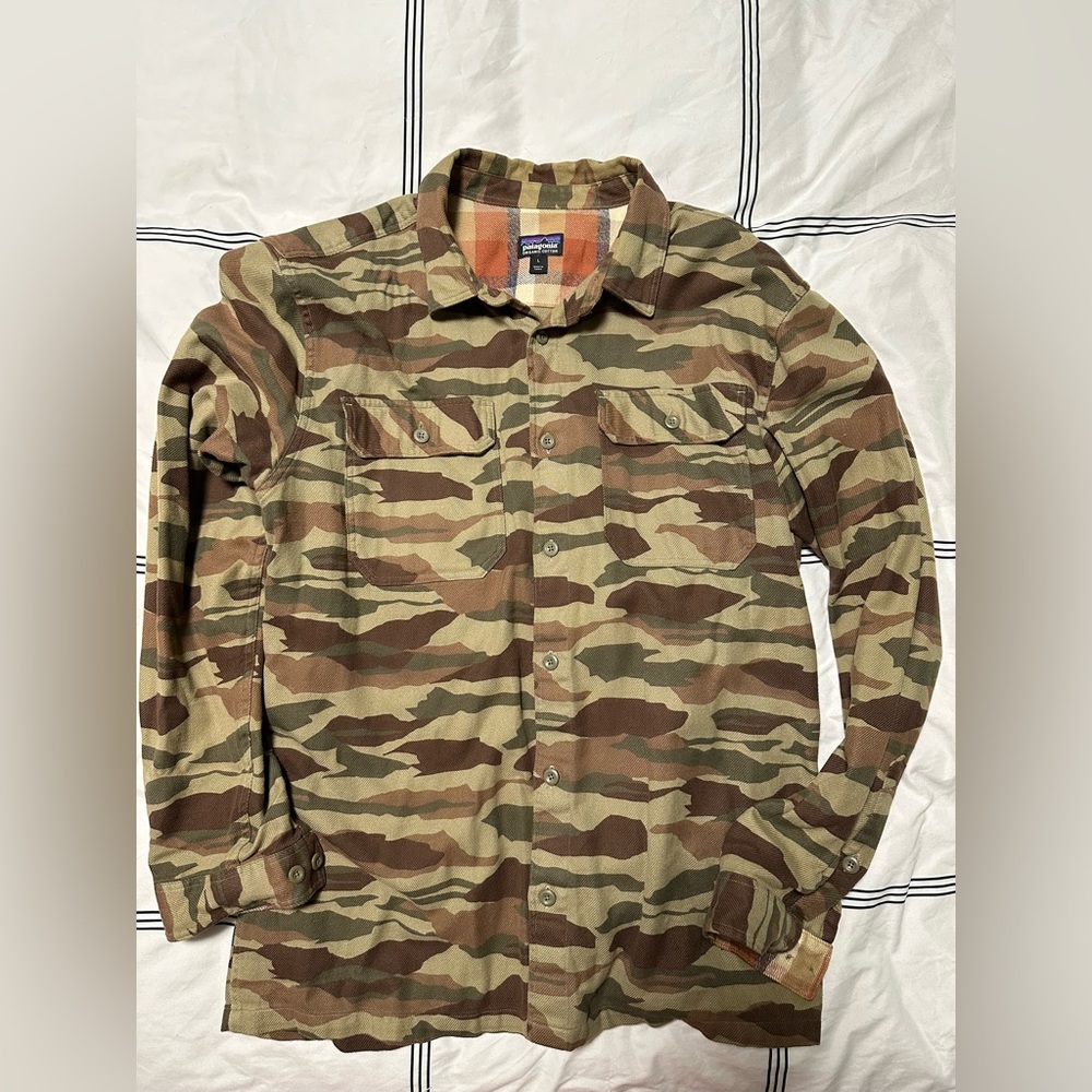 Patagonia better sweater camo button up